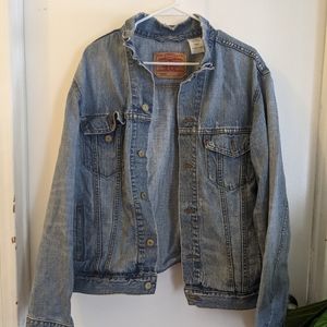 Distressed Levi's Denim Jacket